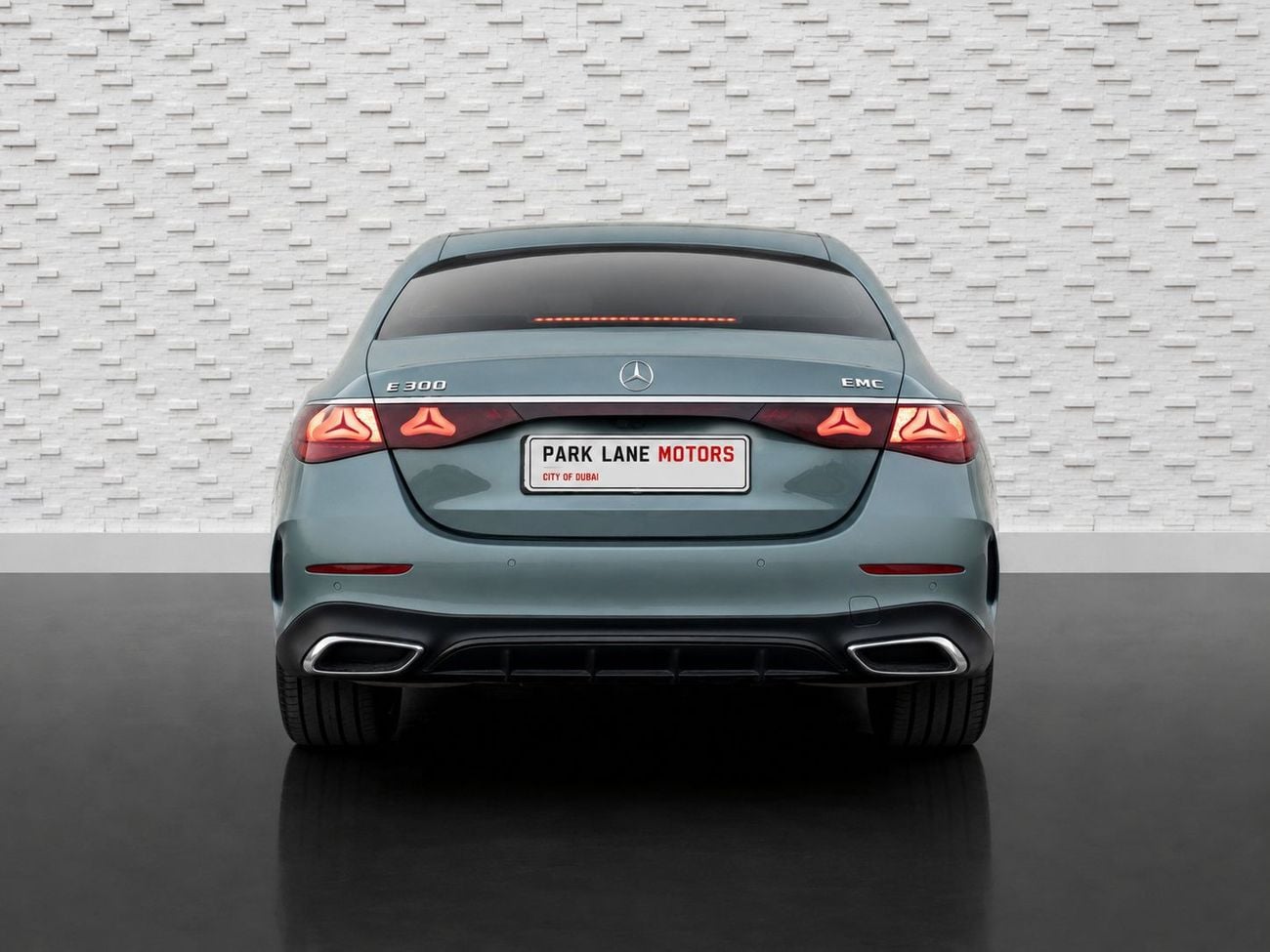 مرسيدس بنز E300 AMG