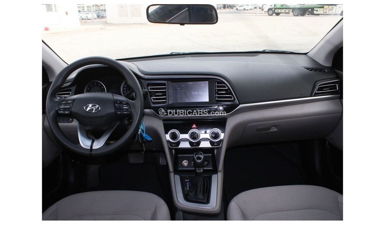Hyundai Elantra Hyundai Elantra 2020 Black GCC excellent condition without accident