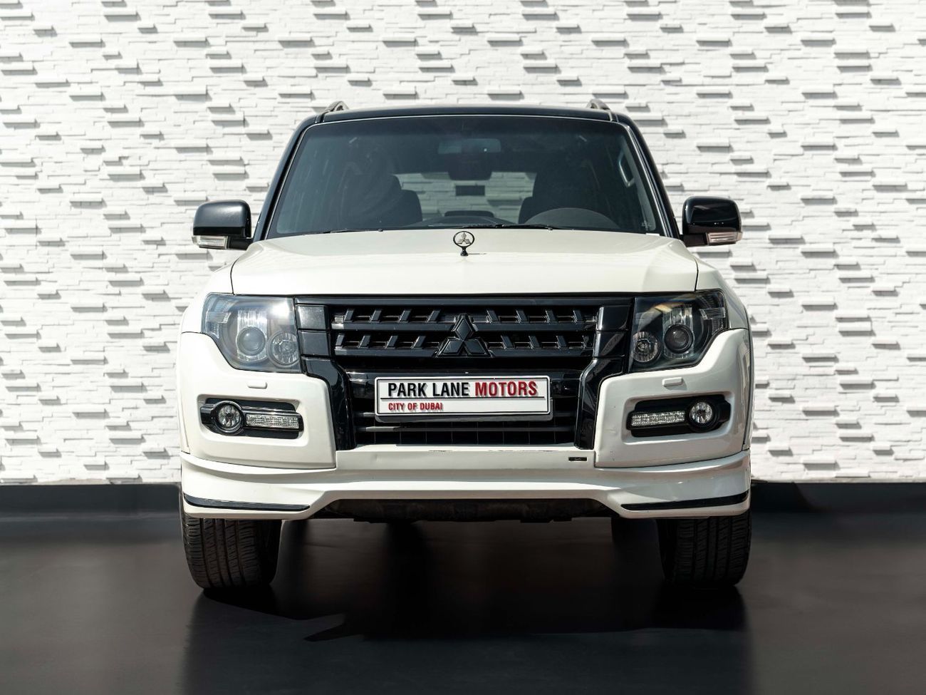 Mitsubishi Pajero GLS Mid 3.8L (189 HP)