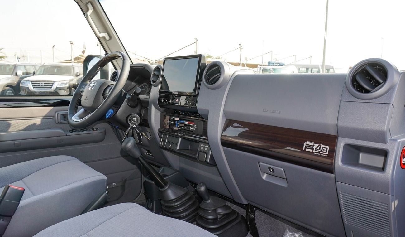 تويوتا لاند كروزر 70 LX 4.0L V6 M/T