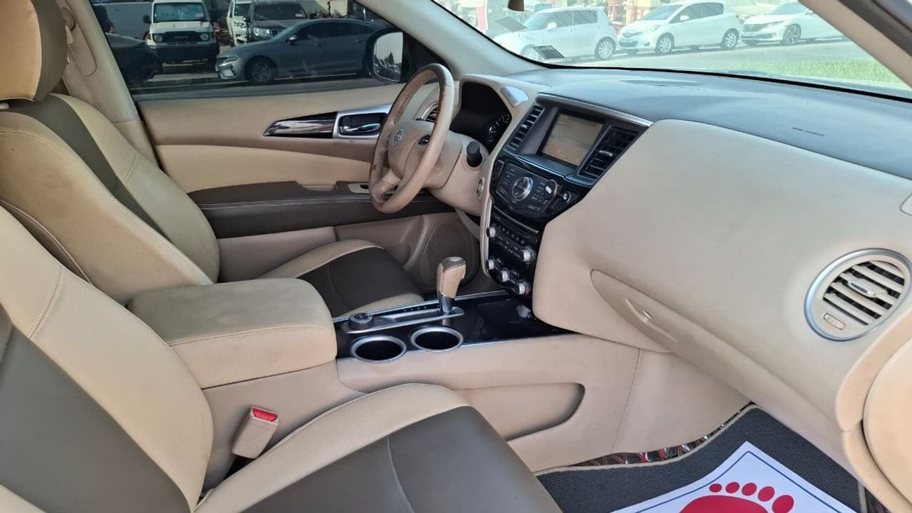 Nissan Pathfinder SE Mid 3.5L