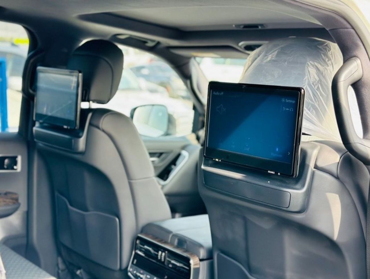 Toyota Land Cruiser Lc 300 sahara top of the range