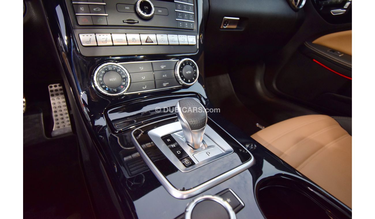 Mercedes-Benz SLC 43 AMG 2.0L 2017 Model with GCC Specs