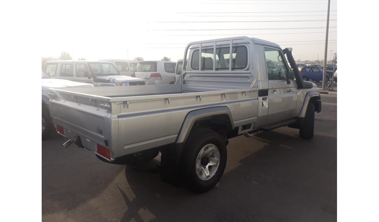 Toyota Land Cruiser Pick Up 4.2L DIESEL WITH GOOD OPTIONS