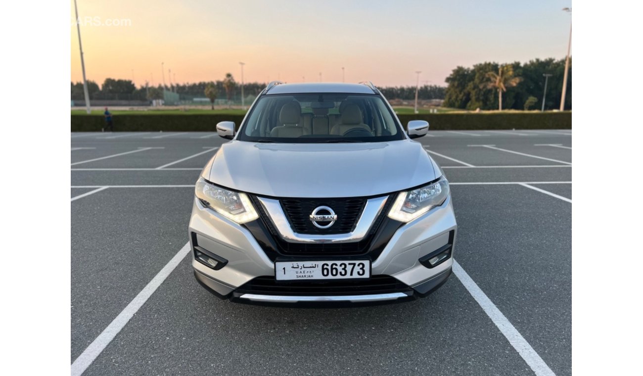 Nissan X-Trail SV