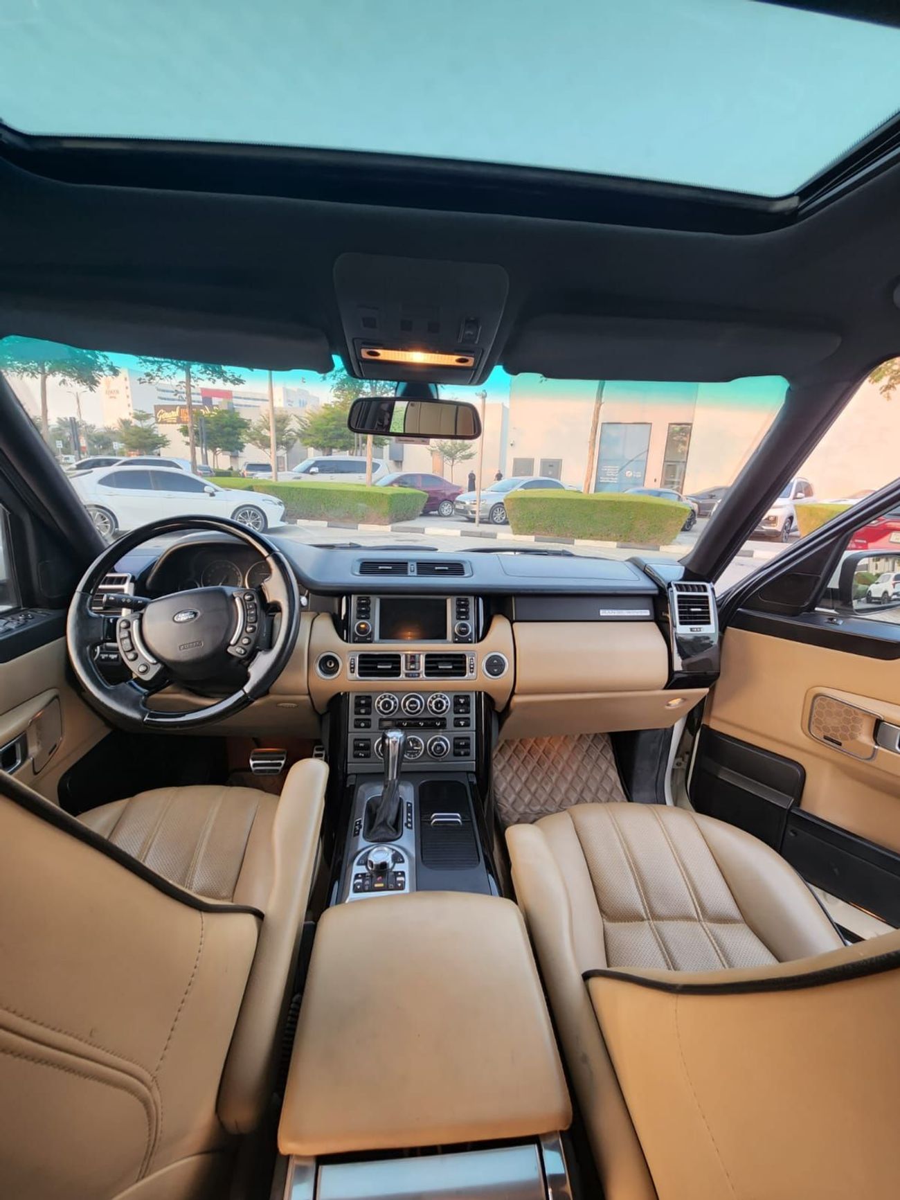 Land Rover Range Rover supercharged V8