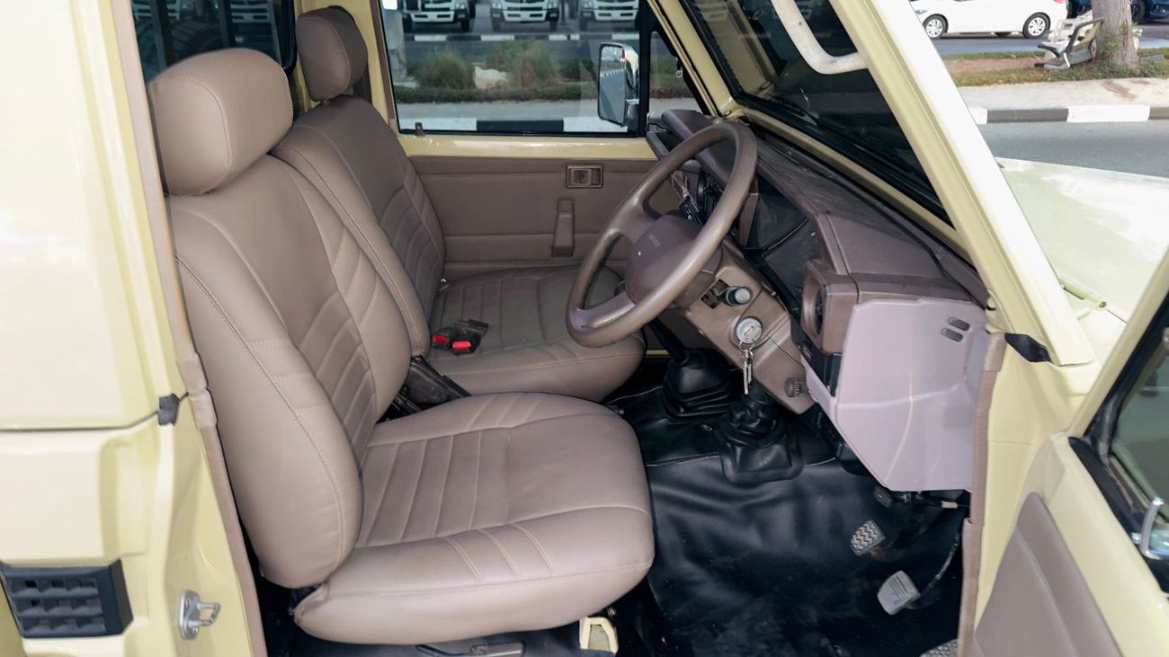 Toyota Land Cruiser Pick Up SINGLE CABIN | 4.5L PETROL ENGINE | MANUAL TRANSMISSION | RHD