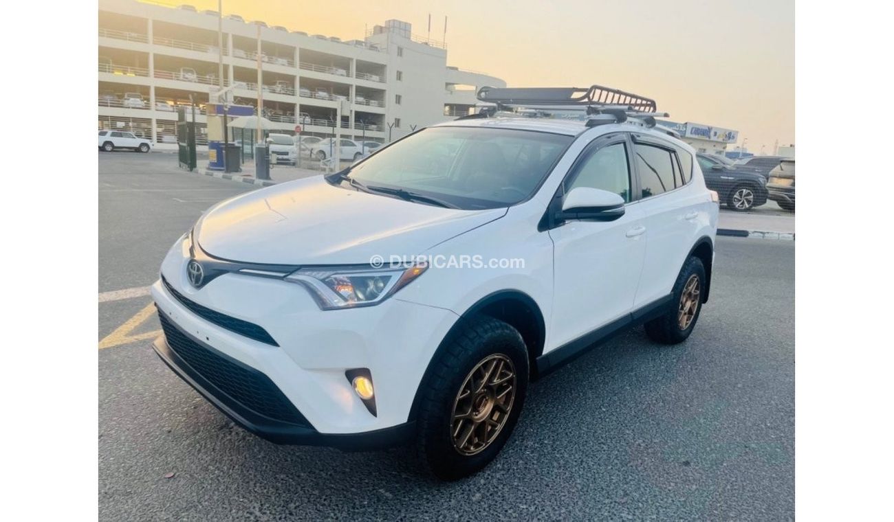 Toyota RAV4 AWD leather seats