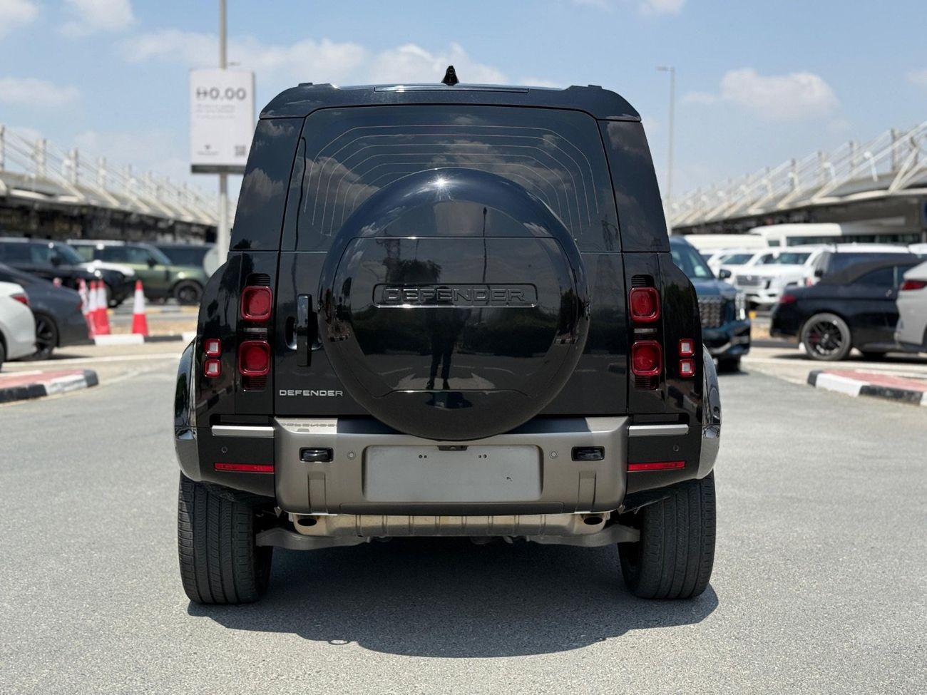 لاند روفر ديفندر P400 90 HSE 3.0L (5 Seater)