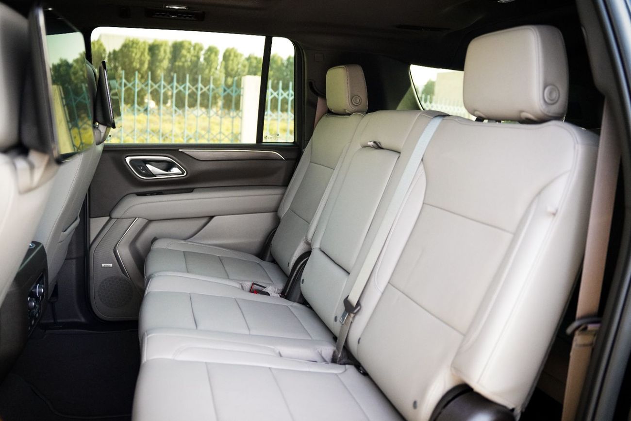 Chevrolet Suburban LT 5.3L 4WD