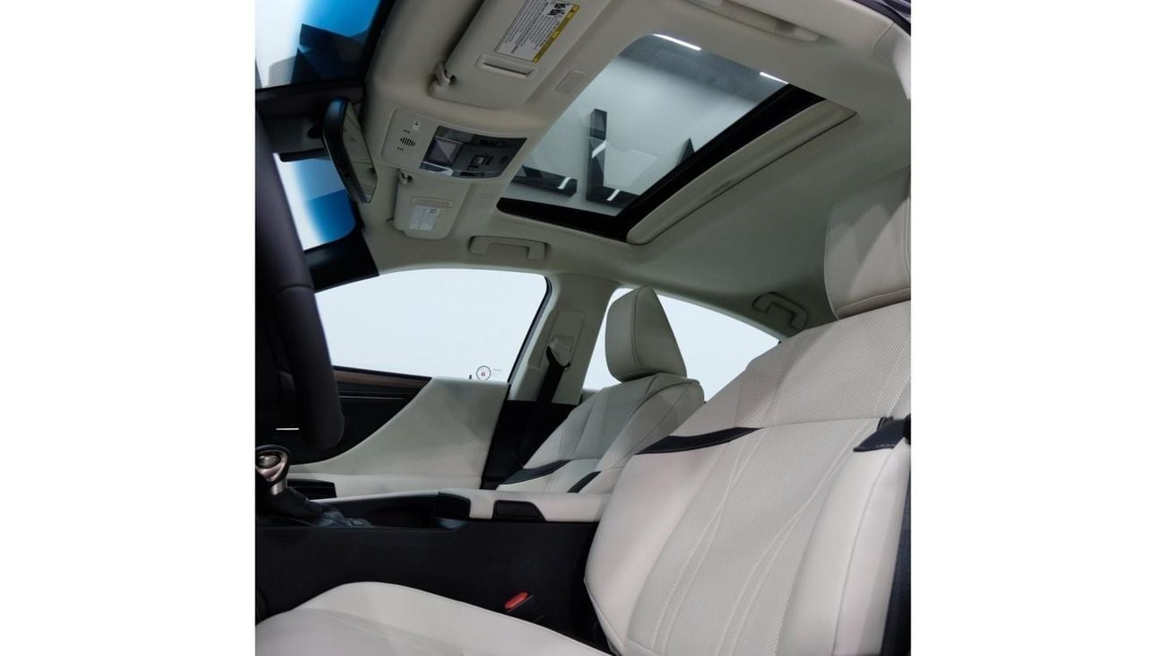 لكزس ES300h Lexus ES300h 2024 Gray-3.5L-Car is in Excellent Condition-Accident Free-Brand New Car