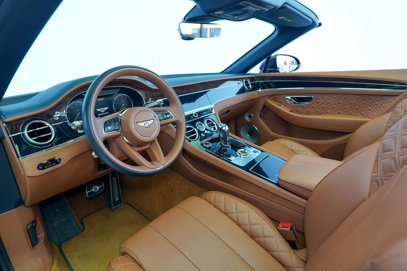 بنتلي كونتيننتال جي تي سي V8