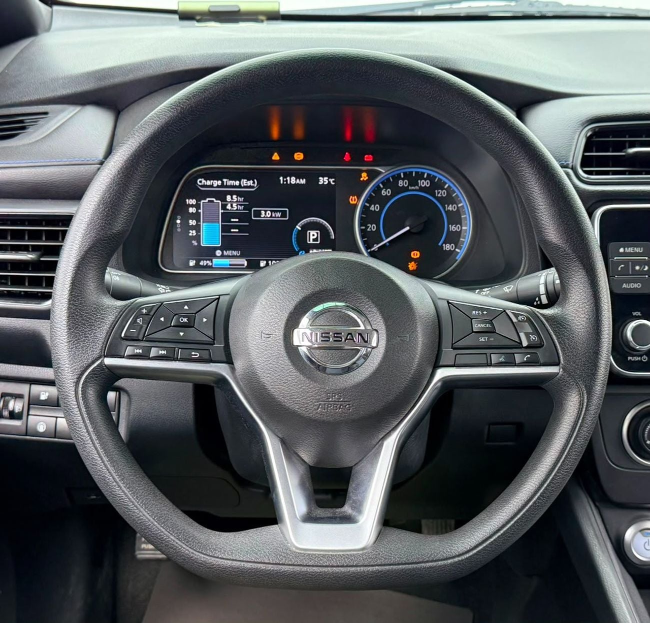نيسان ليف 2019 Nissan Leaf, Very Low Km, Zero Emission, Fully Loaded, Excellent Condition, GCC