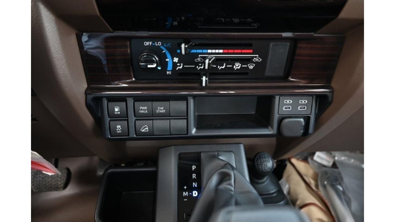 Toyota Land Cruiser Pick Up 2024 TOYOTA LC 79 SINGLE CABIN SDLX 2.8L DIESEL AT  FULL OPTION