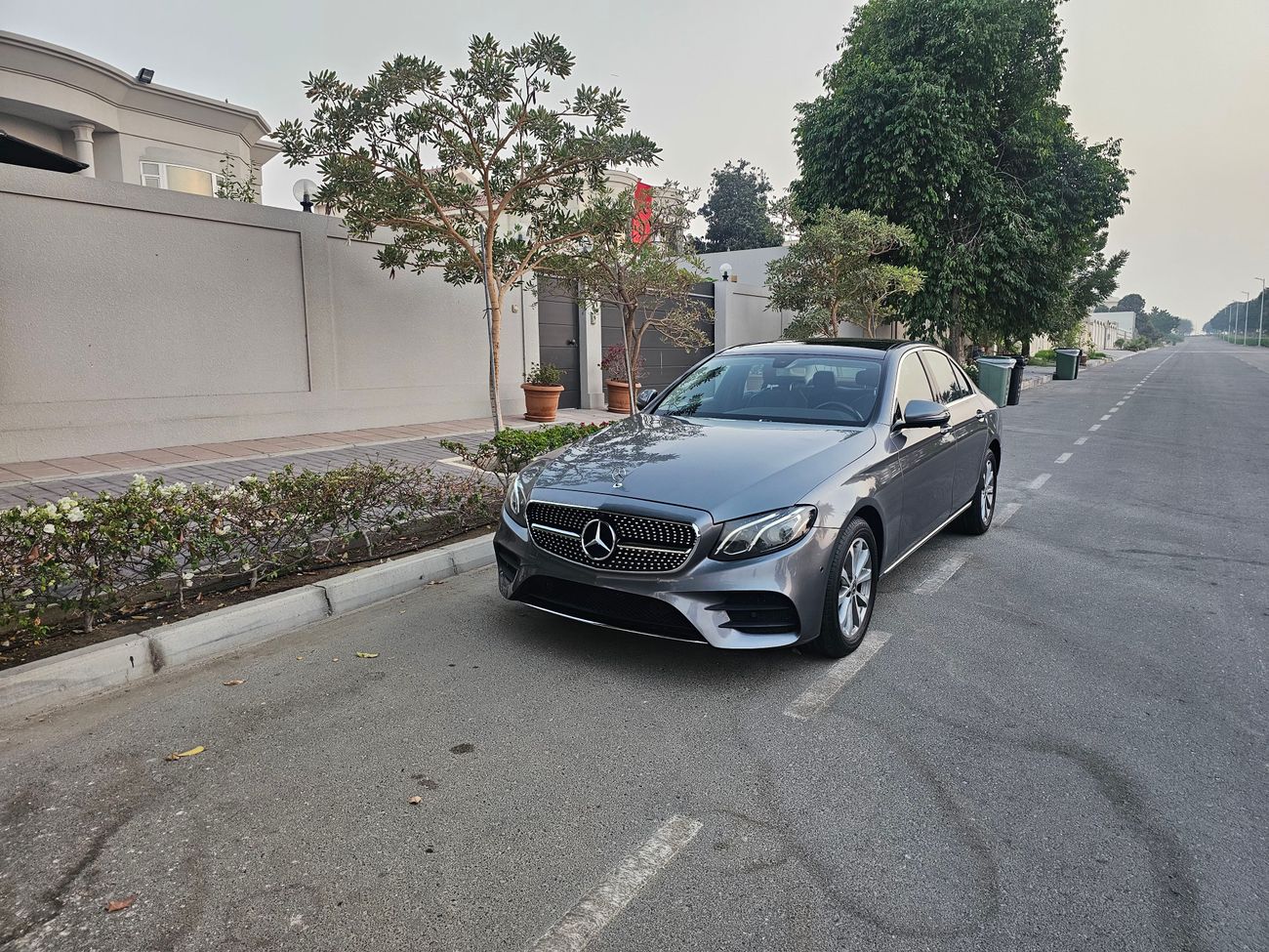 مرسيدس بنز E200