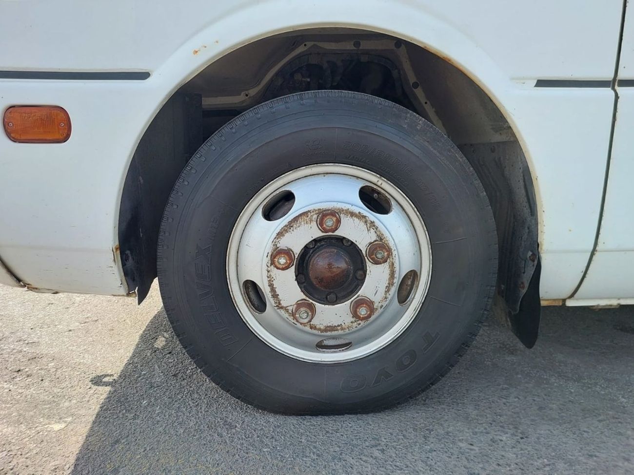 Mitsubishi Rosa MITSUBISHI ROSA BUS RHD 2006 MODEL 4.8 L DIESEL AUTOMATIC(PM00356)