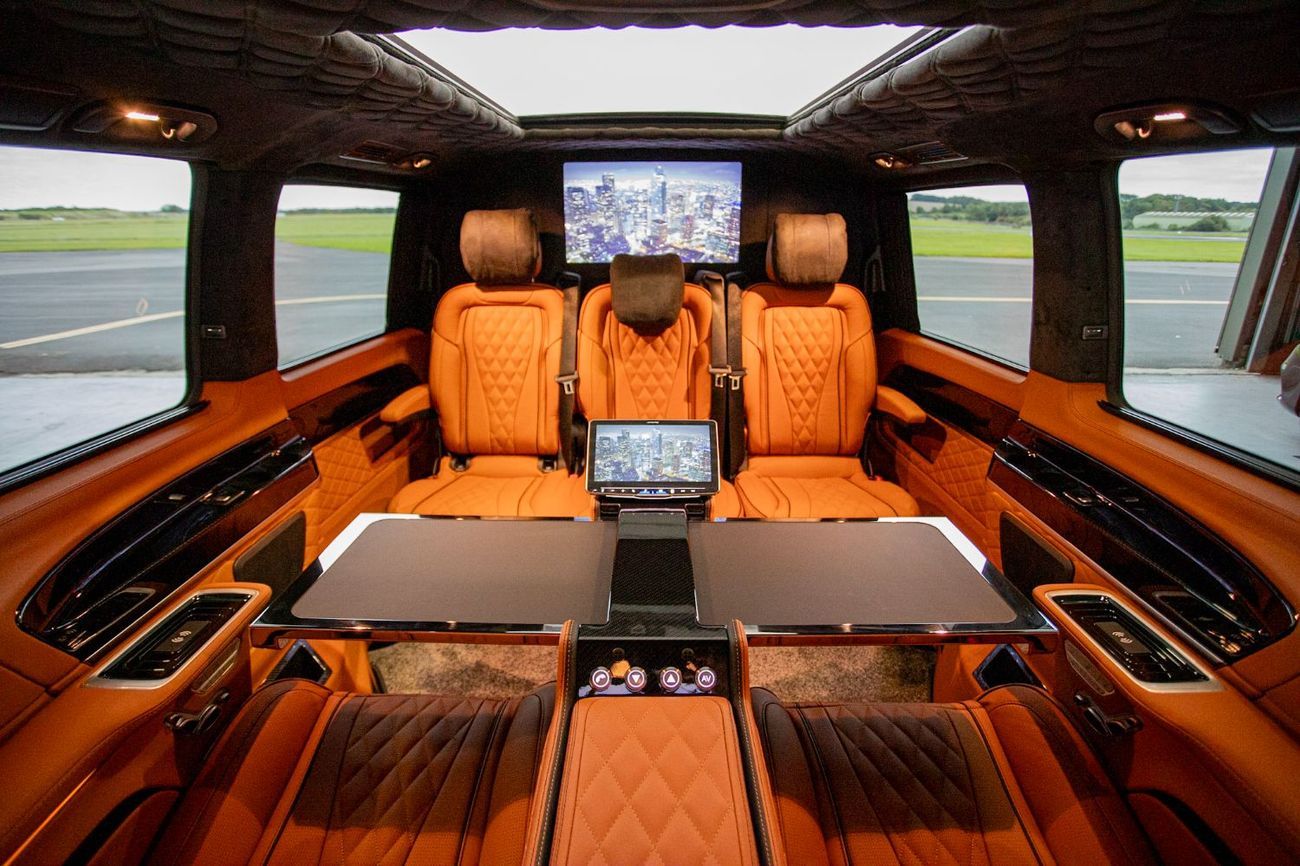 Mercedes-Benz V 300 Senzati GCC Luxury Interior. Mercedes-Benz Approved Conversion