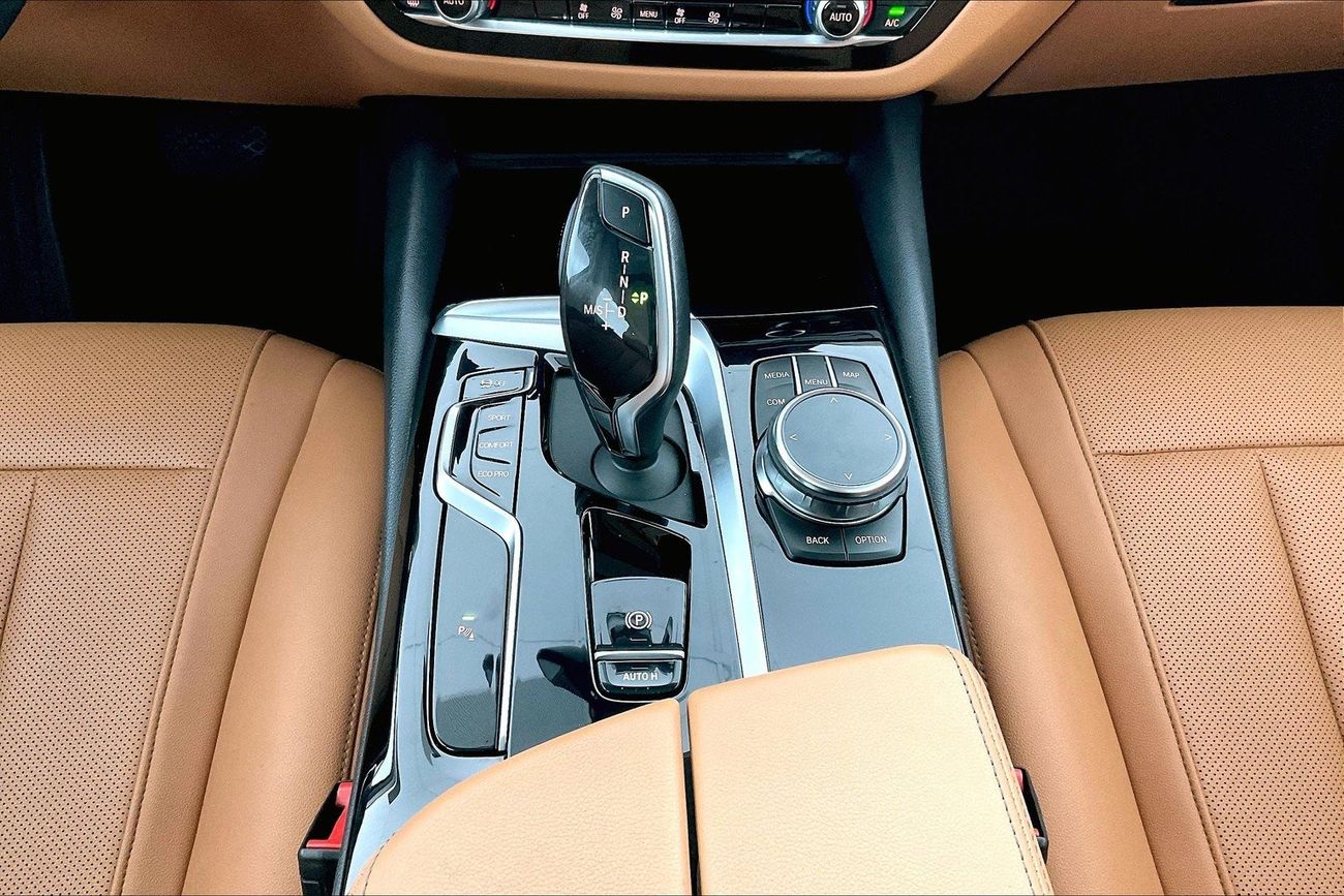 Nissan Kicks SV | 1 year free warranty | 0 Down Payment