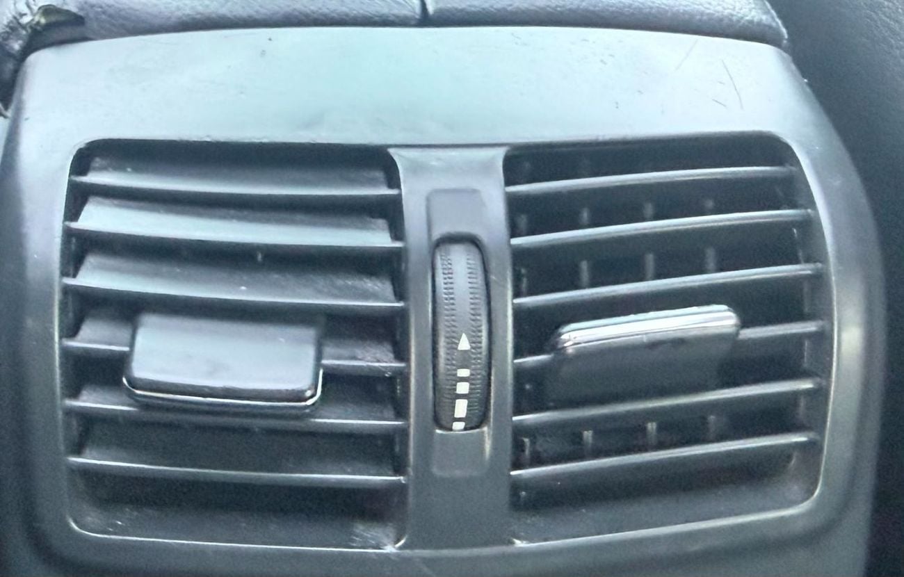Mercedes Benz E200