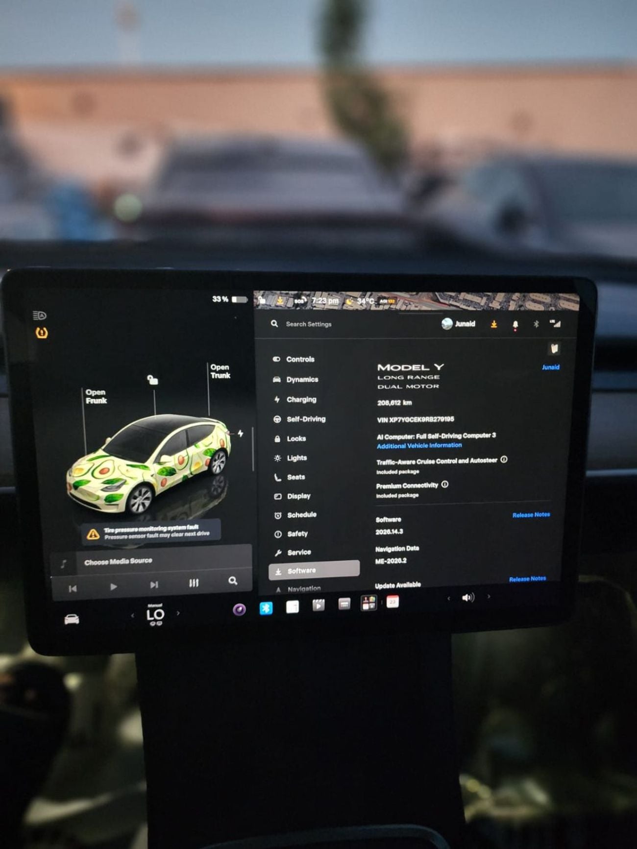 Tesla Model Y LONG RANGE