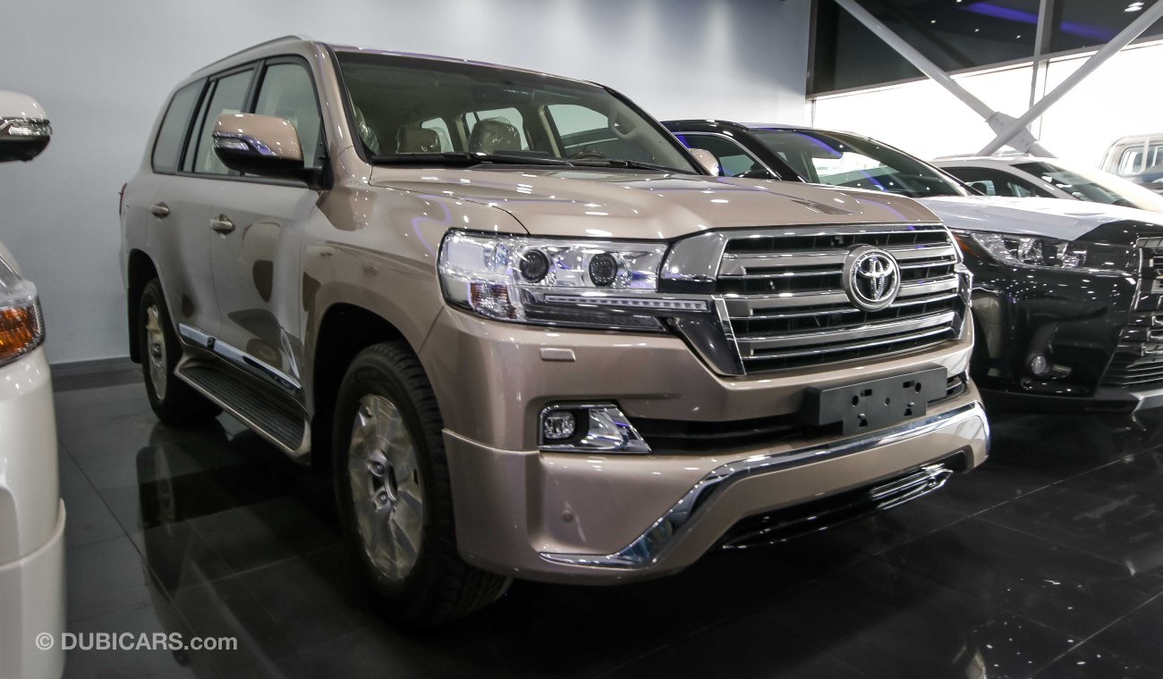 Toyota Land Cruiser GXR V8