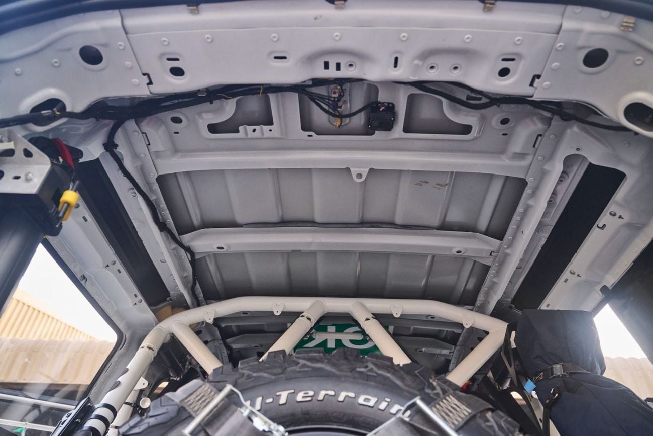 لاند روفر ديفندر Bowler