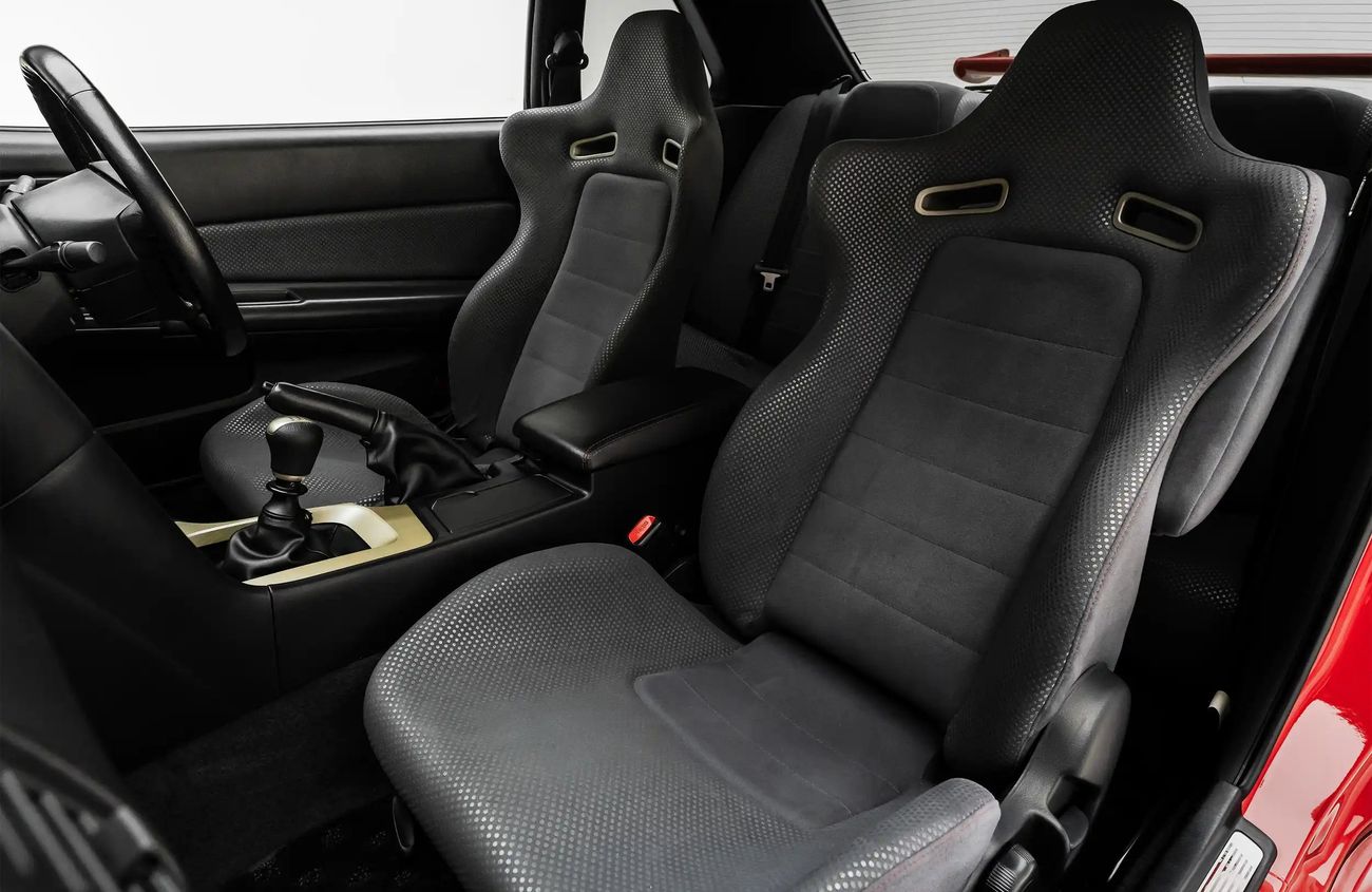 نيسان سكايلاين 2.6L I-6 Turbocharged Engine