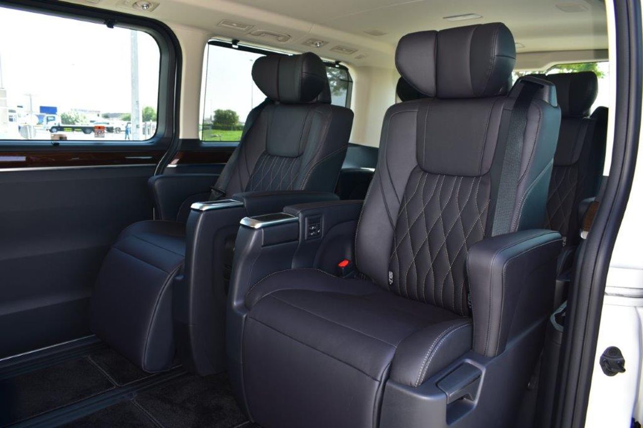 تويوتا جرافينا Premier