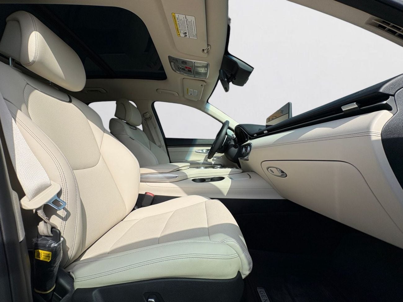 جينيسس GV70 PREMIUM AED 2,240 P.M | 0% DOWN PAYMENT | GENESIS GV70 2.5T AWD | 2.5L TURBO – 304 HP | 2025