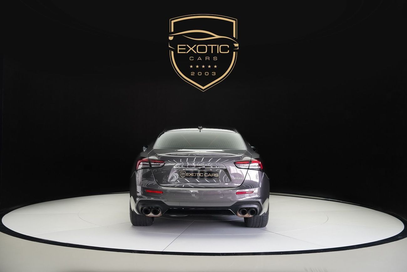 مازيراتي جيبلي Std 3.0L