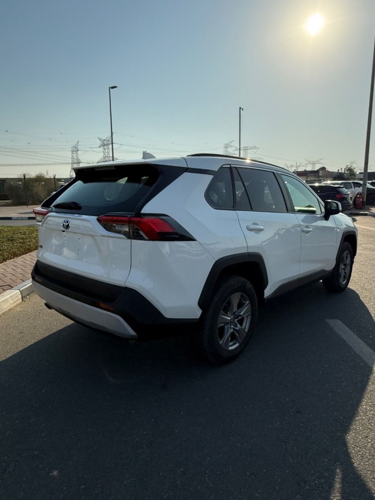 تويوتا راف ٤ VXR HEV 2.5L (219 HP) AWD