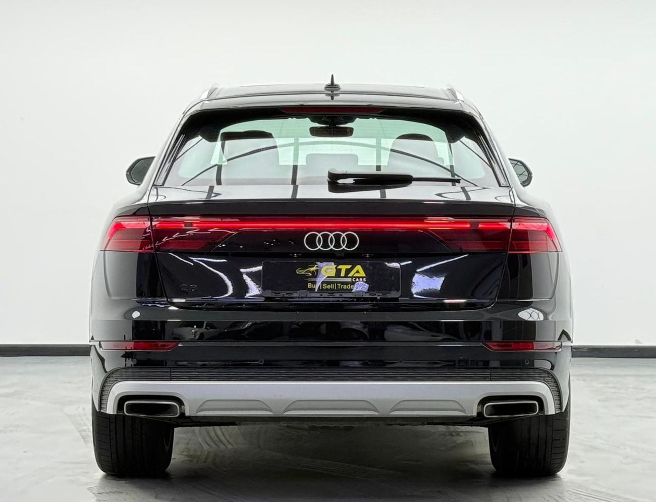 Audi Q8 2024 Audi Q8 Progress 55 TFSI Quattro, 2029 Audi Warranty + Service Pack, Low Km, Fully Loaded, GCC