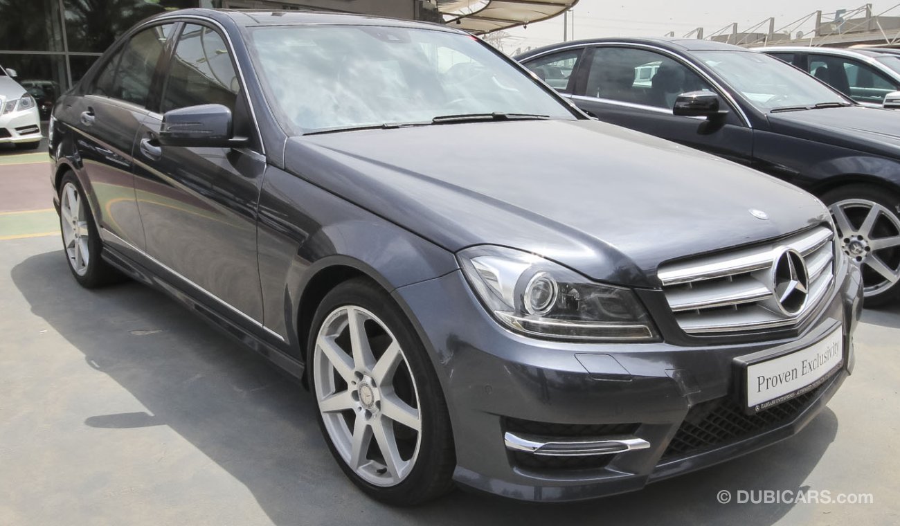 مرسيدس بنز C200 AMG Styling Package