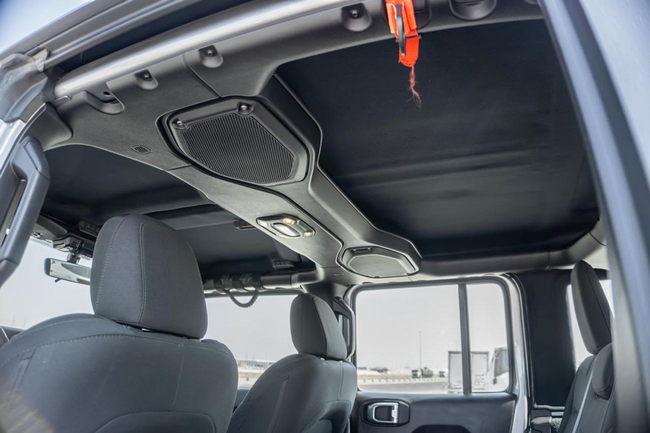 Jeep Wrangler Unlimited Sport 3.6L A/T