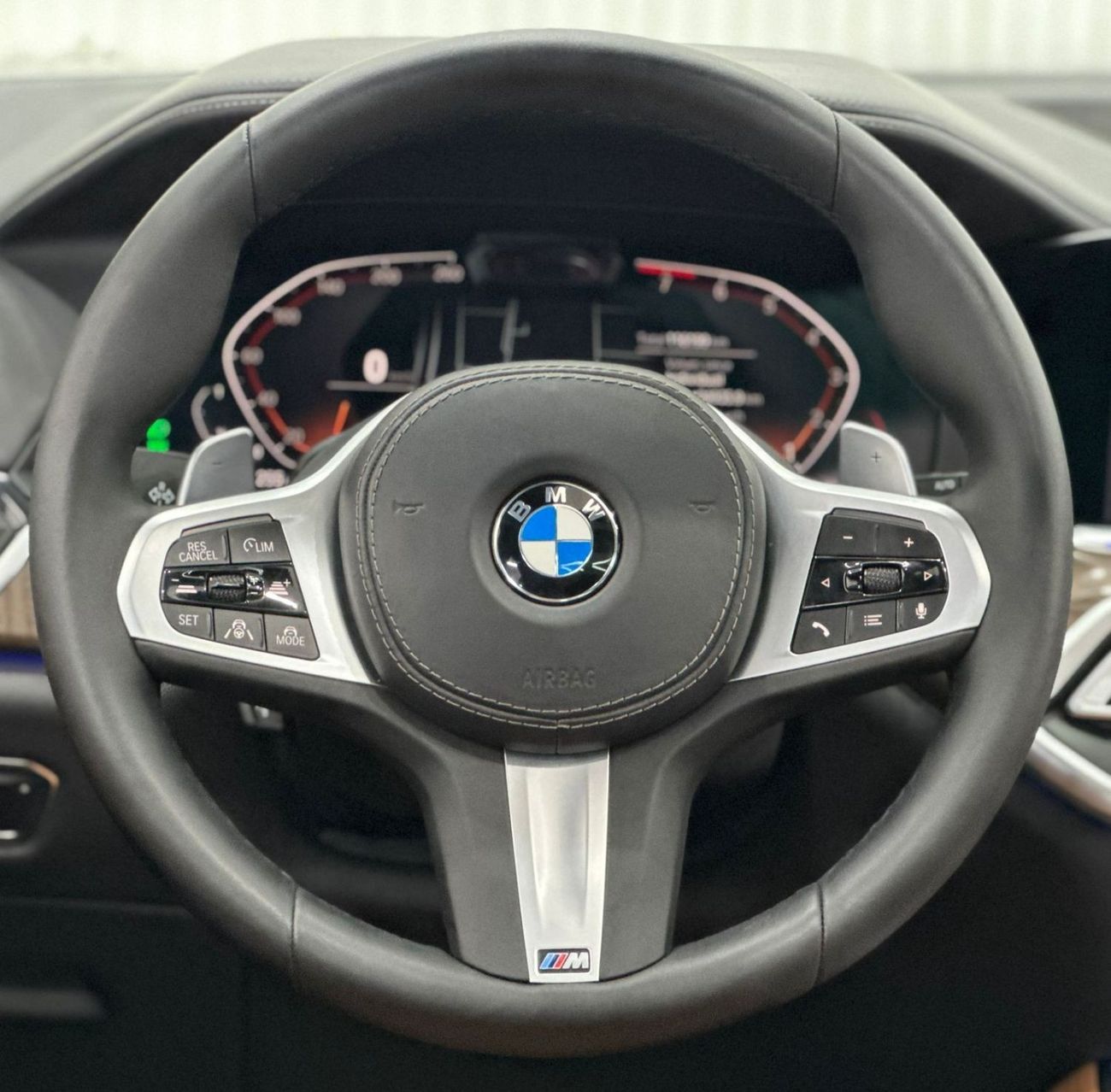 BMW X5 40i xDrive 2019 BMW X5 XDrive40i(Full Option), May 2027 AGMC Service Contract, Full Agency Service H