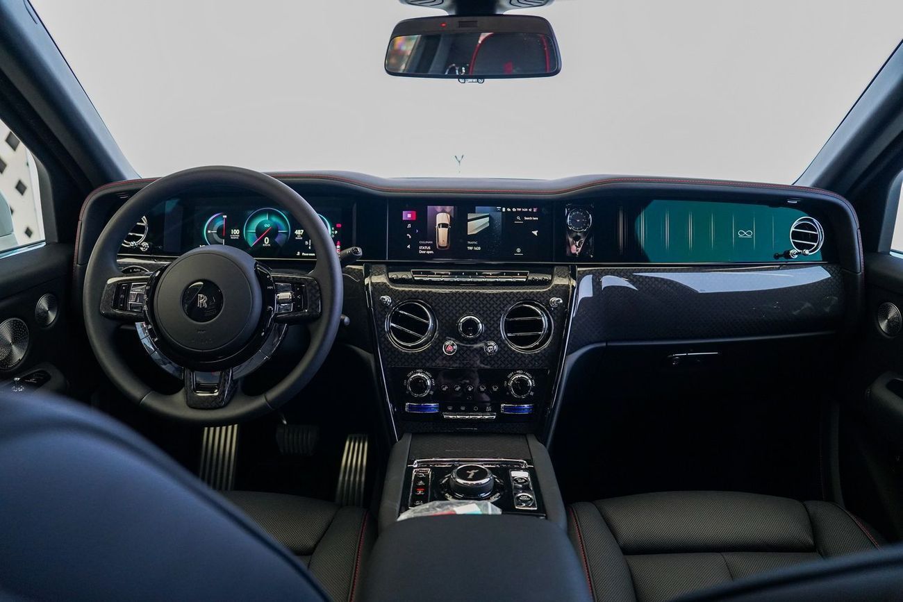 رولز رويس كولينان BLACK BADGE