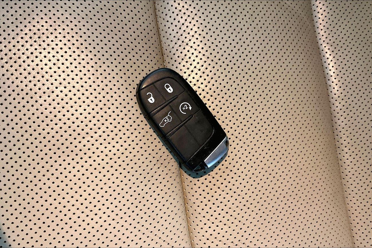 Jeep Grand Cherokee Limited | Guaranteed Warranty | 0 Down Payment