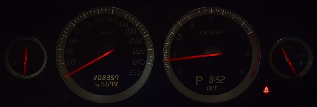 Volvo XC90 EXCELLENT DEAL for our Volvo XC90 AWD 3.2 ( 2012 Model ) in Blue Color GCC Specs