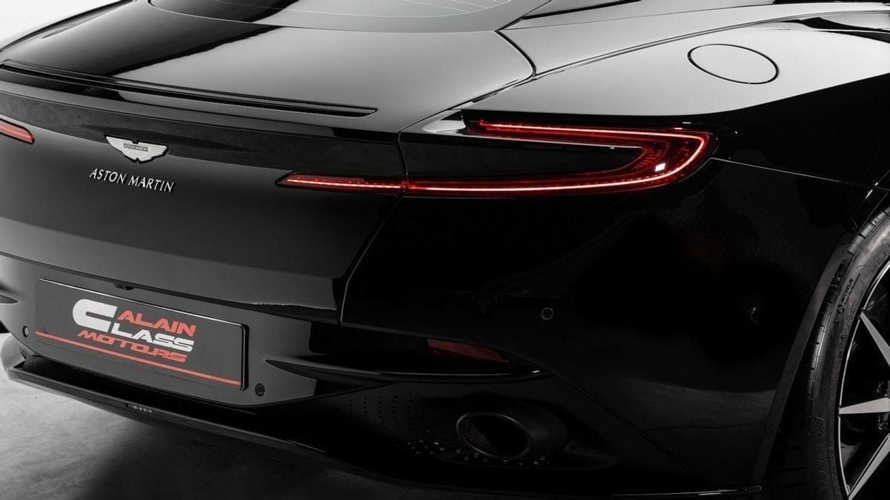 Aston Martin DB11 VOLANTE V8 - 2020 - GCC Specs