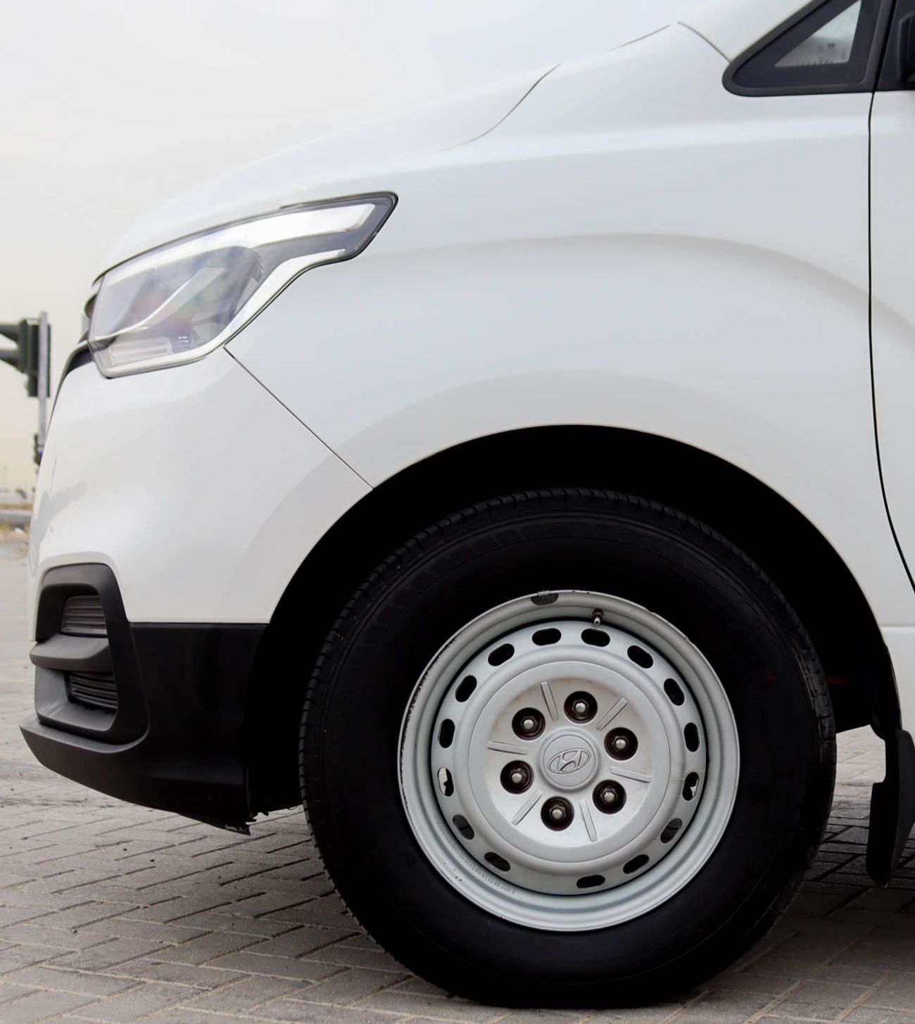 هيونداي H-1 هيونداي H1 2.4 لتر 2020 خليجي بدون حوادث، بحالة ممتازة، 1025 شهرياً