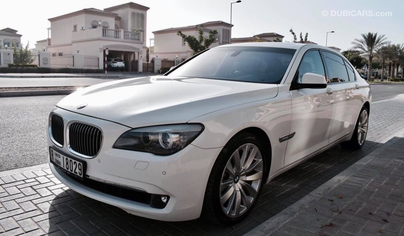 بي أم دبليو 750 Li