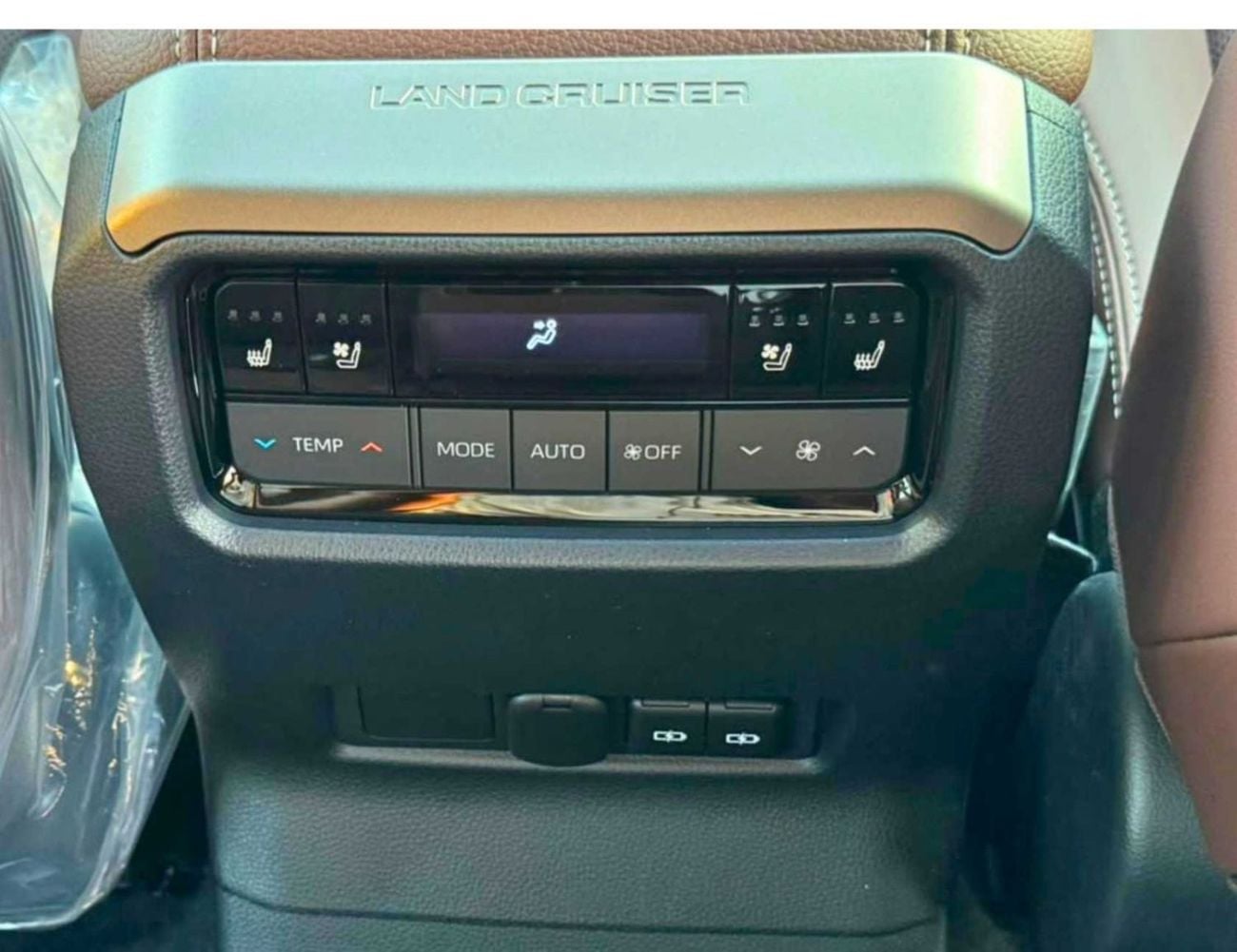 تويوتا برادو ADVENTURE || 2.8L DIESEL V4 / RADAR / HUD , LEATHER WITH MEMORY SEAT (CODE # PDADV1)