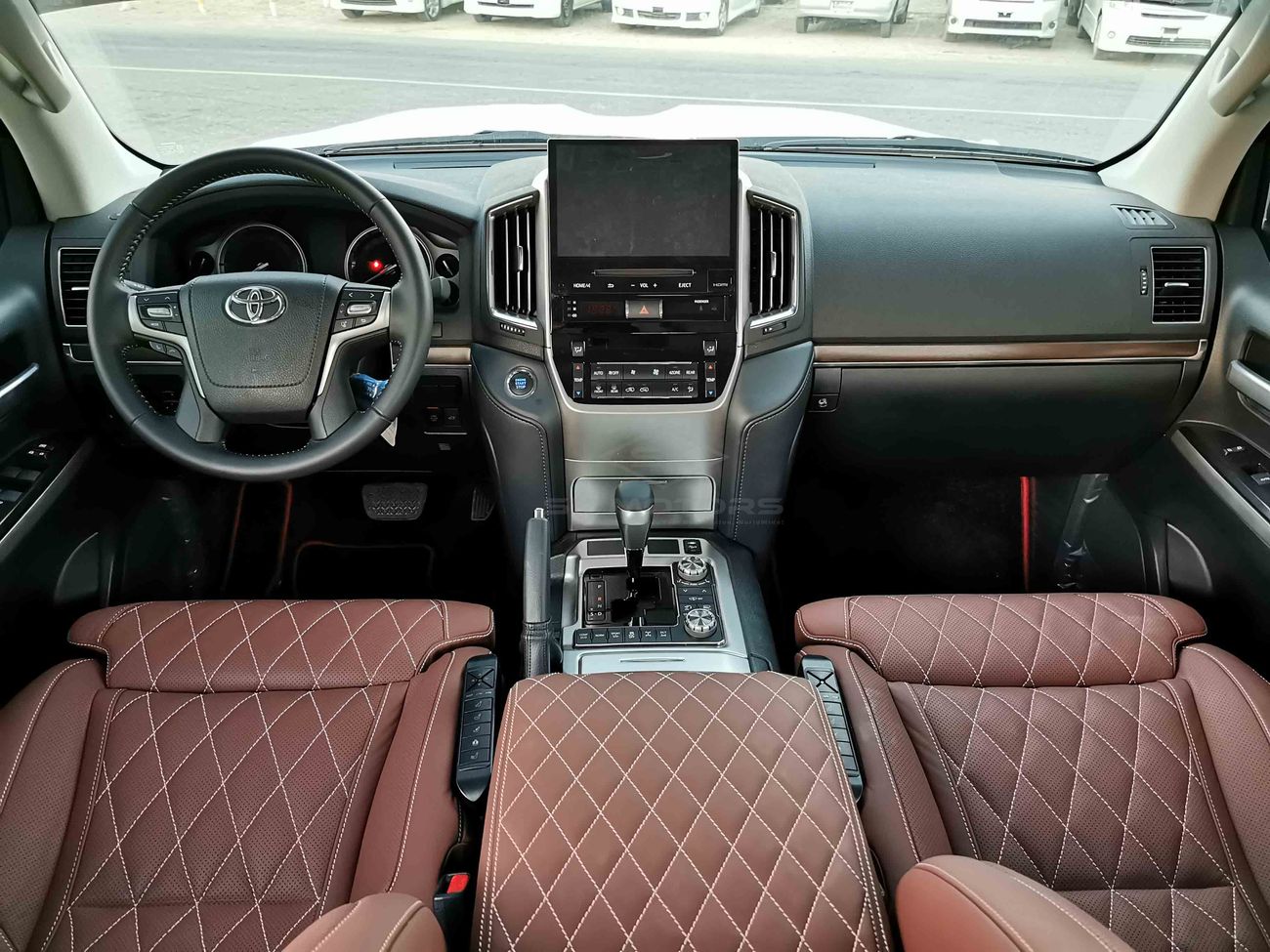 Toyota Land Cruiser 5.7L PETROL,20" ALLOY RIMS, BLACK EDITION WITH MBS KIT, MASSAGER SEATS, CRAWL CONTROL (CODE # VXR04)