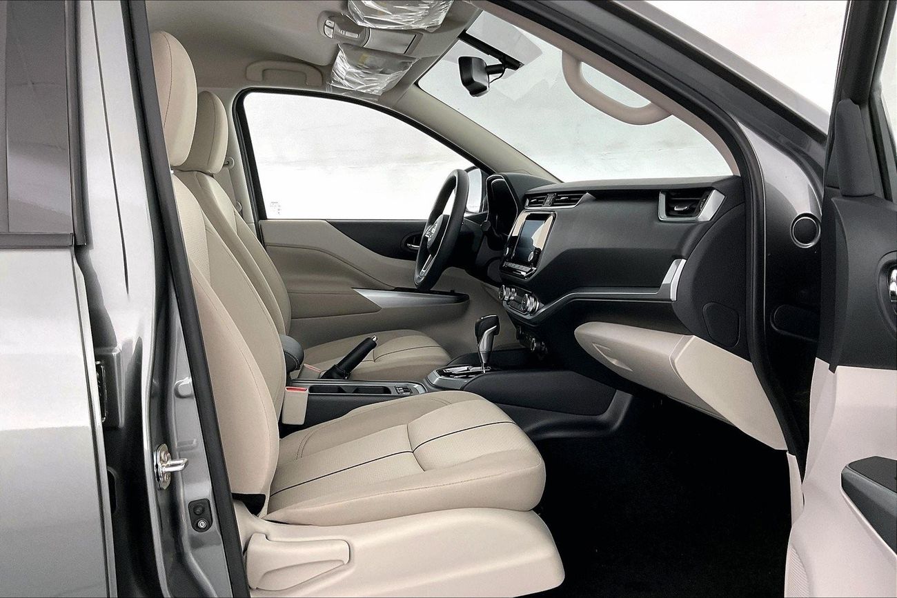 نيسان إكستيرا Titanium | ضمان مجاني لمدة عام | 0 دفعة أولى