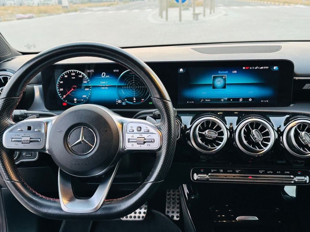 مرسيدس بنز A 200 AMG