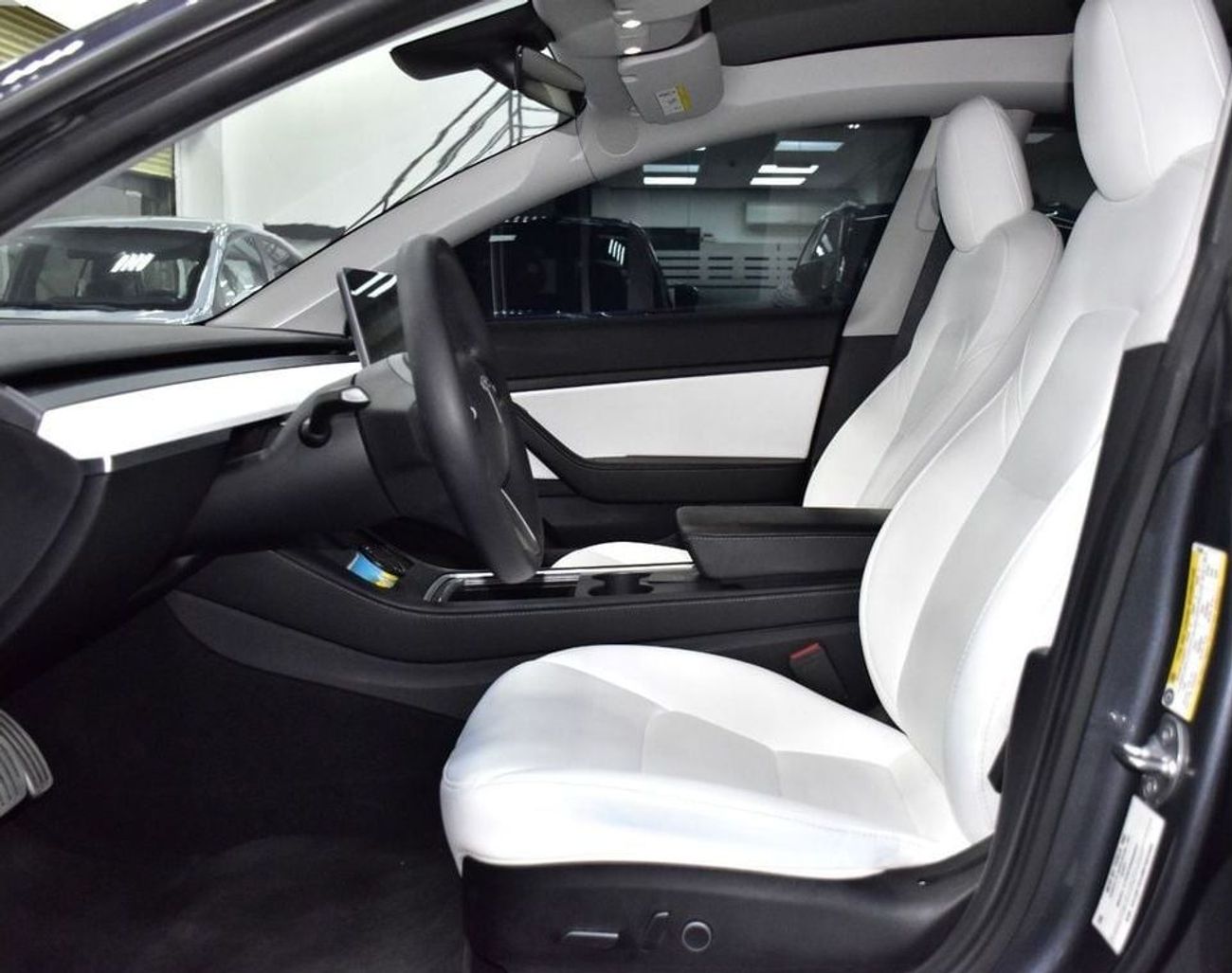 Tesla Model 3 EXCELLENT DEAL for our Tesla Model 3 Performance ( 2021 Model ) in Midnight Silver Color GCC Specs