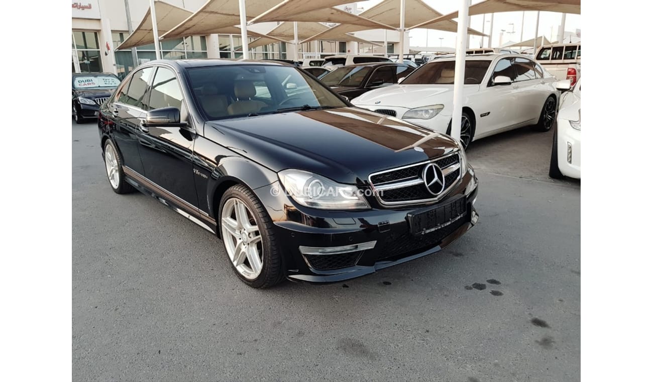 Mercedes-Benz C 350 مرسيدس C350 kit 63 موديل 2013 خليجي السياره حاله ممتازه من الداخل والخارج فل اوبشن بانوراما كراسي جل