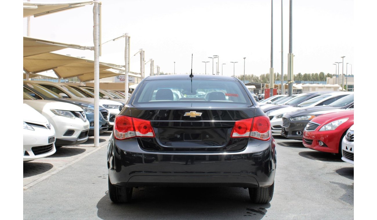 Chevrolet Cruze LT ACCIDENTS FREE - GCC - MID OPTION - CAR IS IN PERFECT CONDITION INSIDE OUT