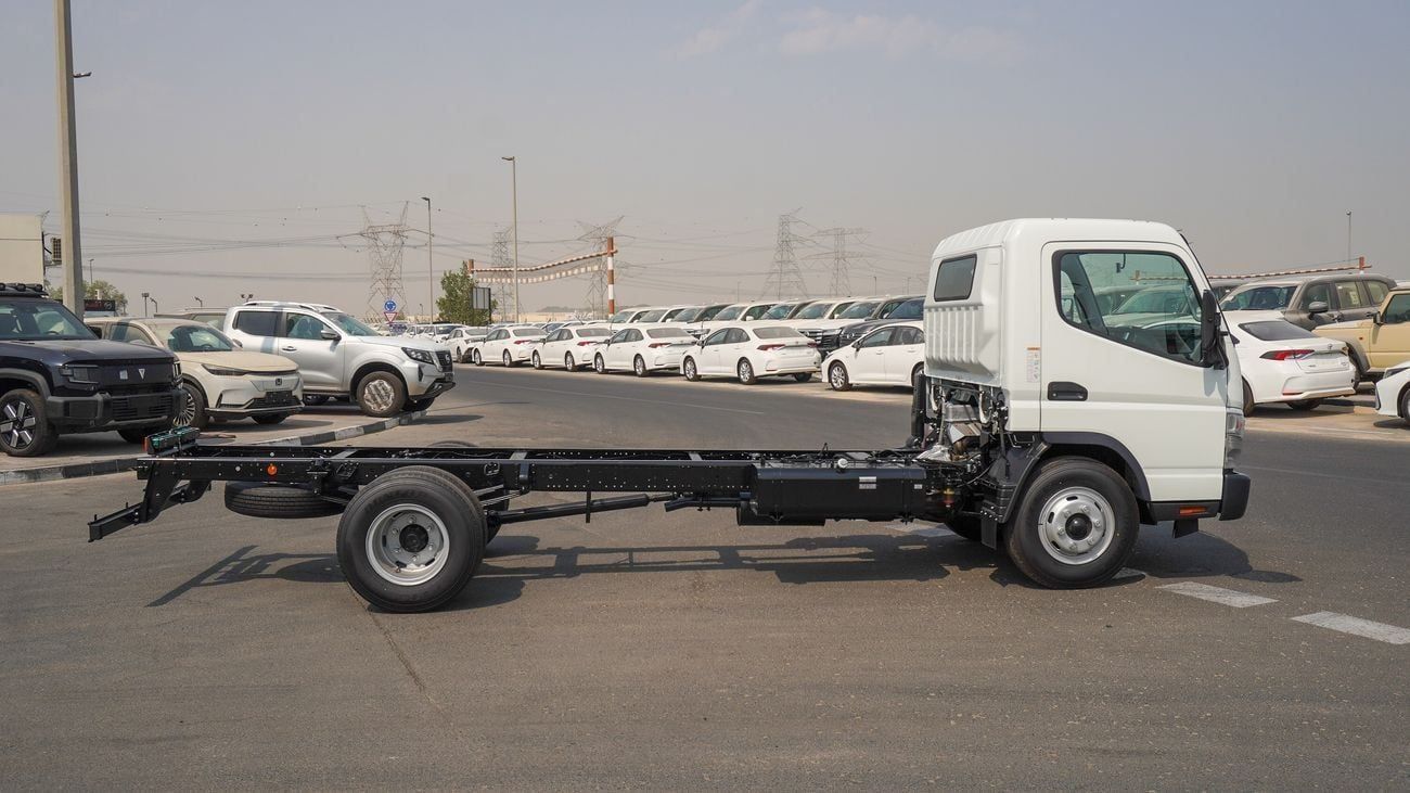 Mitsubishi Fuso Canter Brand New Mitsubihsi Fuso Canter 2025 Export M/T |White/Black|CANTER-100-ABS-LWB|
