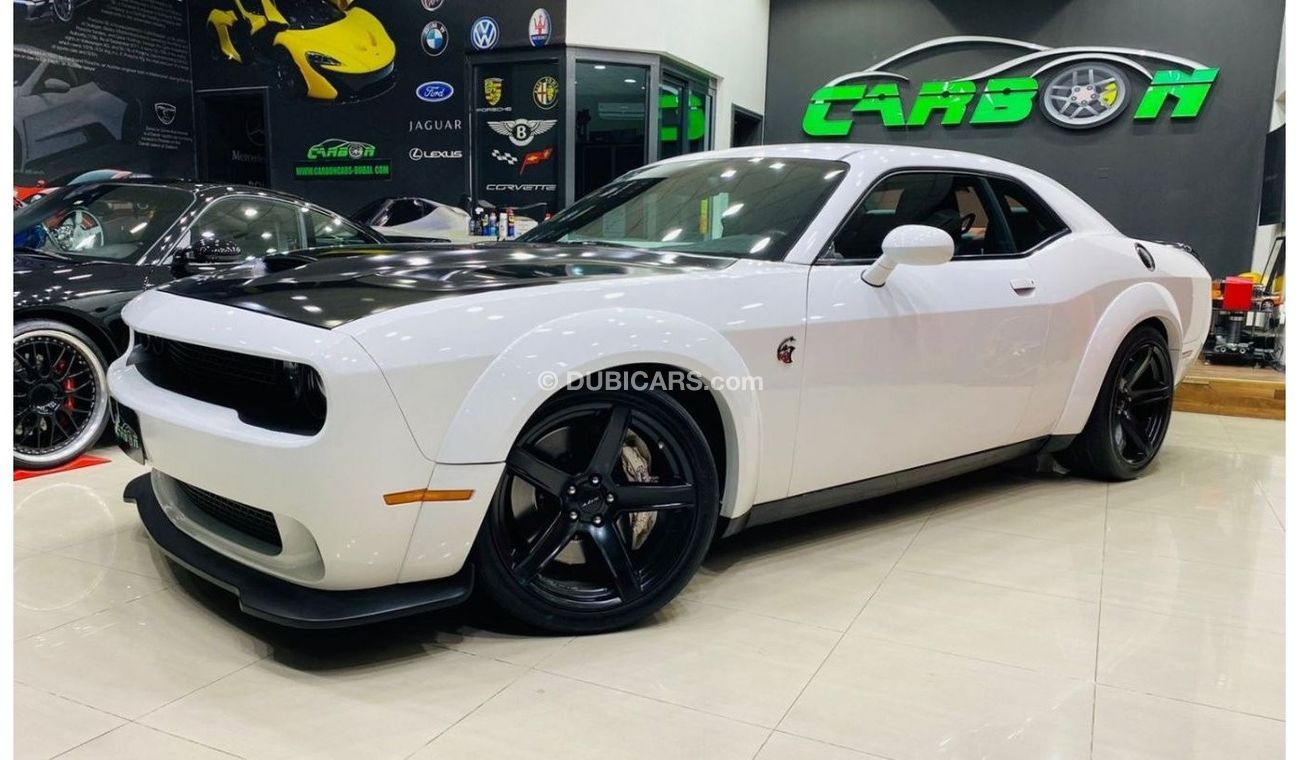 Dodge Challenger SRT Hellcat CHALLENGER HELLCAT 2015 GCC IN BEAUTIFUL CONDITION FOR ONLY 169K AED INCLUDING FREE INSU